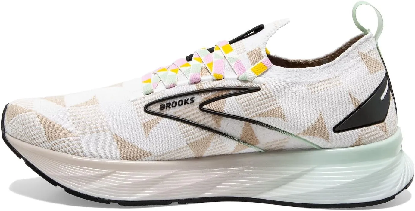Brooks Women’s Levitate Stealthfit 6 Neutral Running Shoe