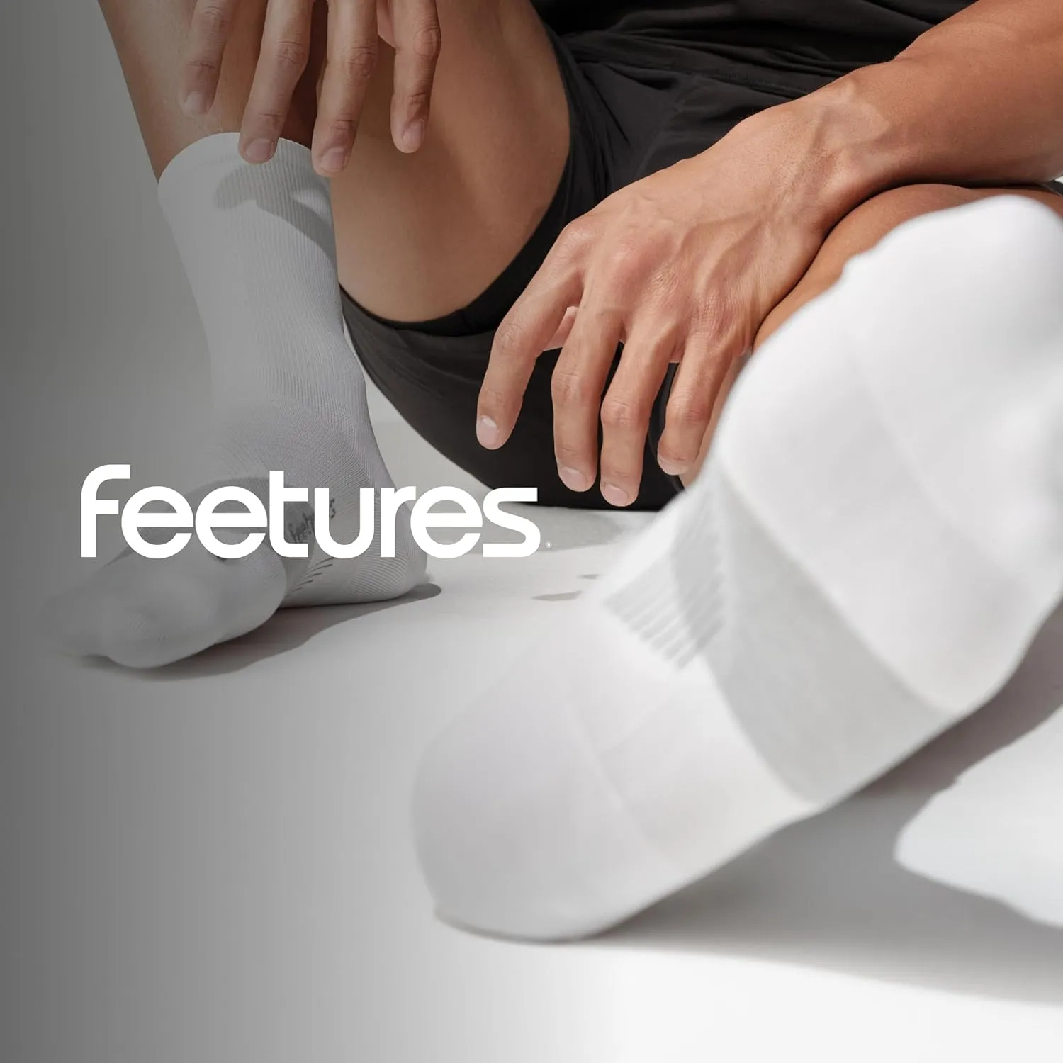 Feetures Elite Ultra Light Cushion Mini Crew Sock - Sport Sock with Targeted Compression - (1 Pair)