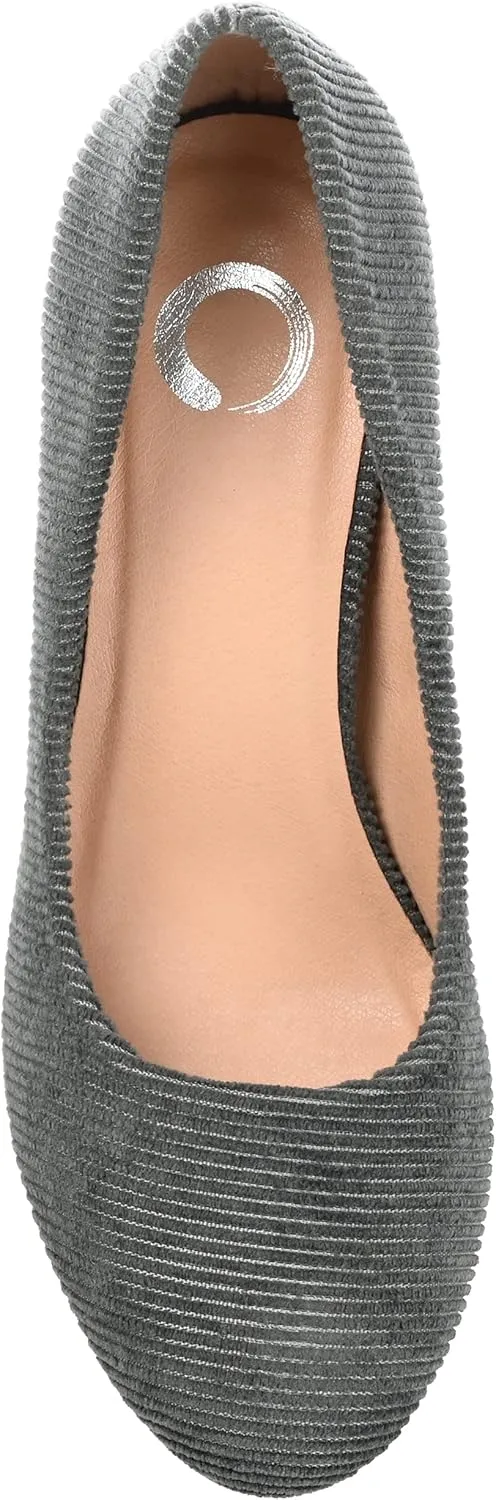 Journee Women's FAI Pumps