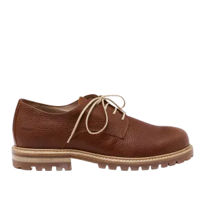 Lace up shoe