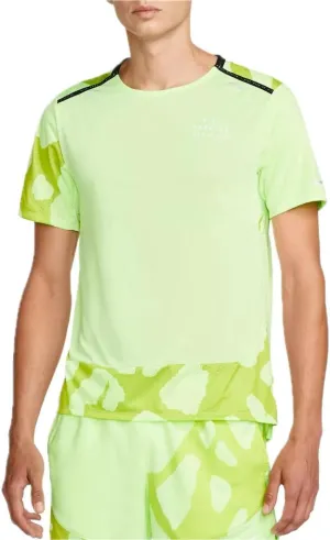 Nike Dri-FIT Rise 365 Men's Short-Sleeve Running Top, Ghost Green, L Regular US