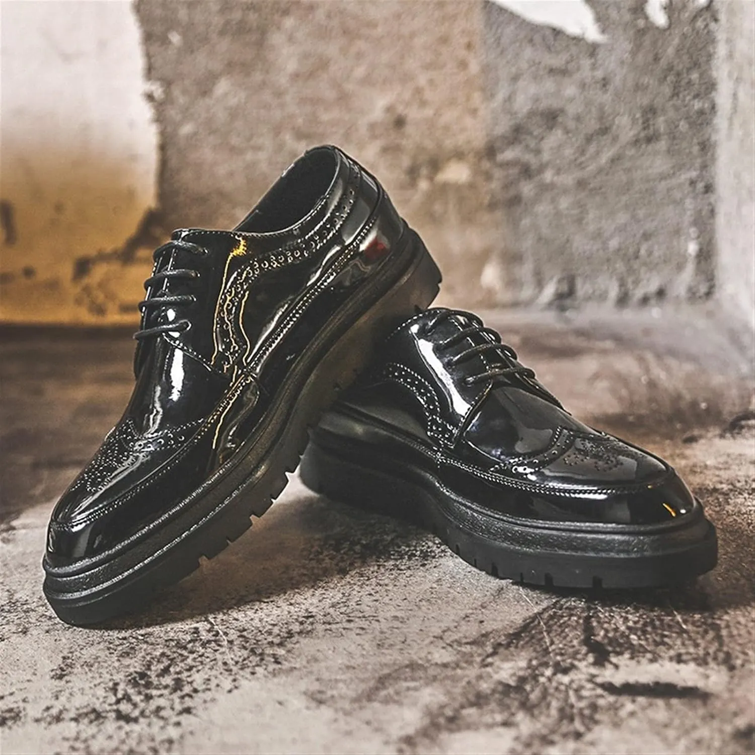 Thickened Lug Sole Oxfords for Men Lace Up Style Patent Brogue Wingtip Solid Color Block Heel Business Dress Formal Men