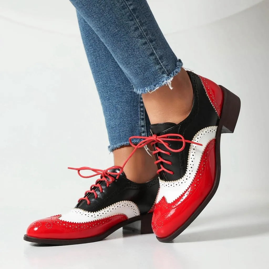 Women's Flat Saddle Oxford Shoes Two Toned Wingtip Perforated Lace Up Low Heel School Uniform Oxfords Brogues